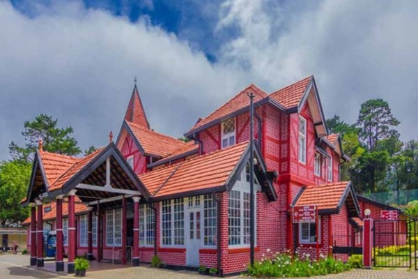 Old Post office Nuwara Eliya, One of Sri Lanka's oldest post offices