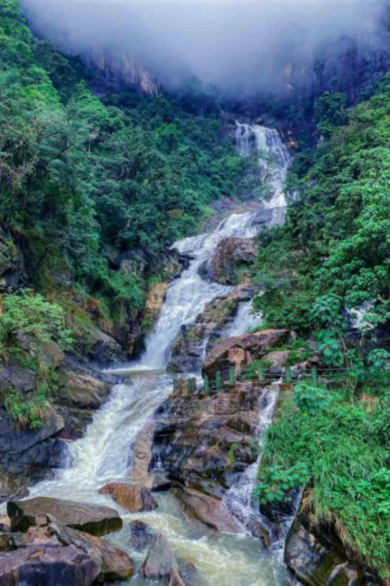 Ravana Water Fall Ella Karandagolla